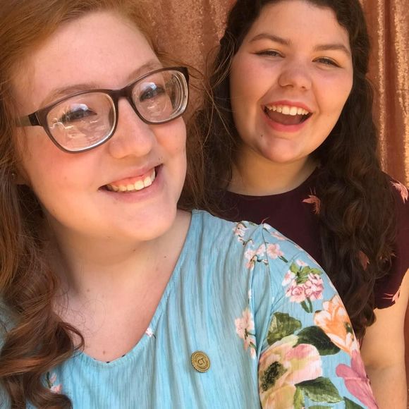 Meet your Posher, Ashley - Picture 1 of 1